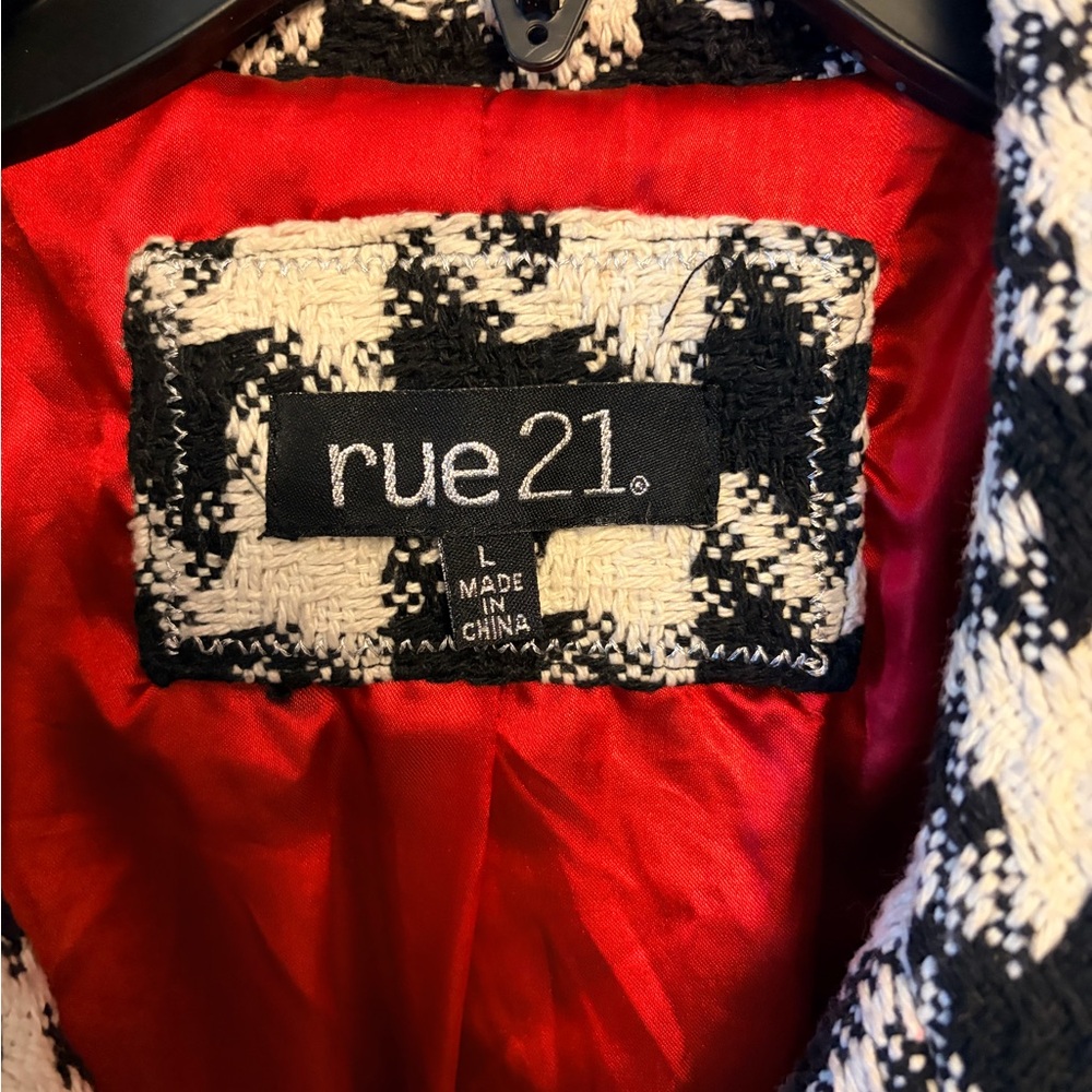 Rue21 Black and White Houndstooth Pea Coat - Picture 4 of 4